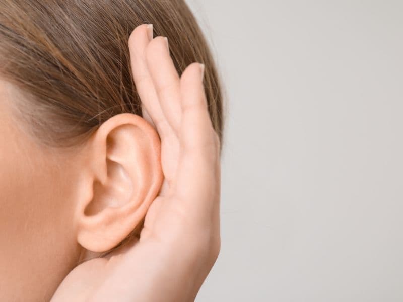 Khắc phục tình trạng đau tai theo lời khuyên của bác sĩ