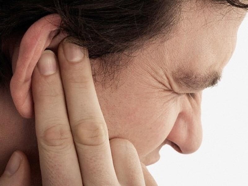 Sẽ ra sao nếu tình trạng đau tai khi đeo tai nghe kéo dài?