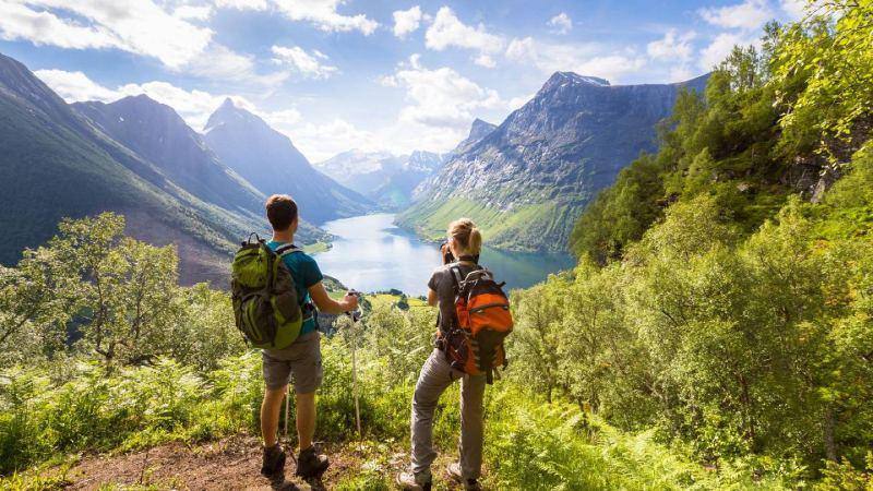 Hiking - thuật ngữ định nghĩa bộ môn đi bộ đường dài kết hợp leo núi